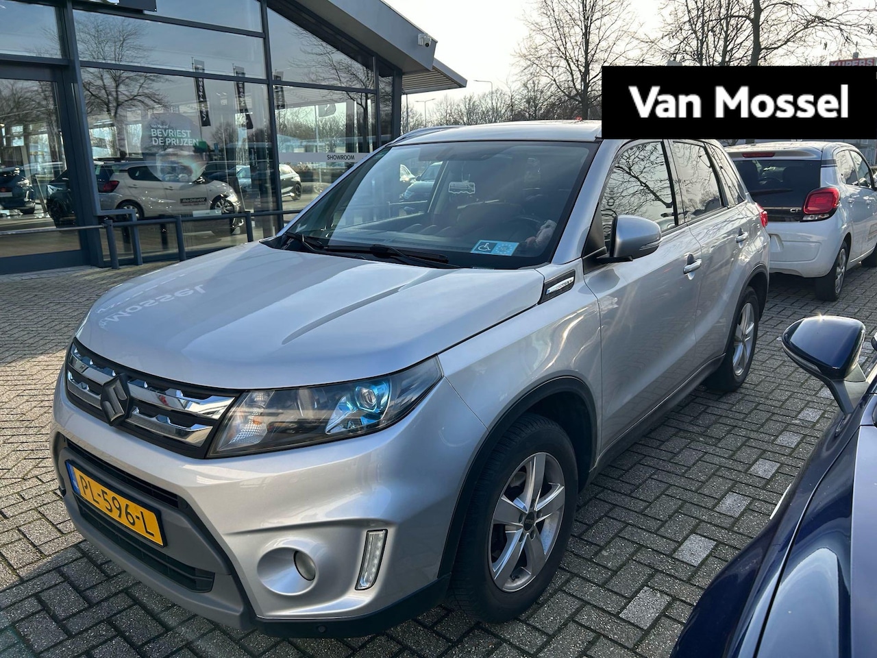 Suzuki Vitara - 1.6 High Executive 1.6 High Executive - AutoWereld.nl