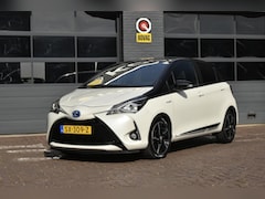 Toyota Yaris - 1.5 Hybrid Bi-Tone