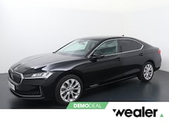 Skoda Superb - First Edition 1.5 TSI 150 pk DSG | Massagestoelen | Adaptieve cruise control | 18'' Lichtm
