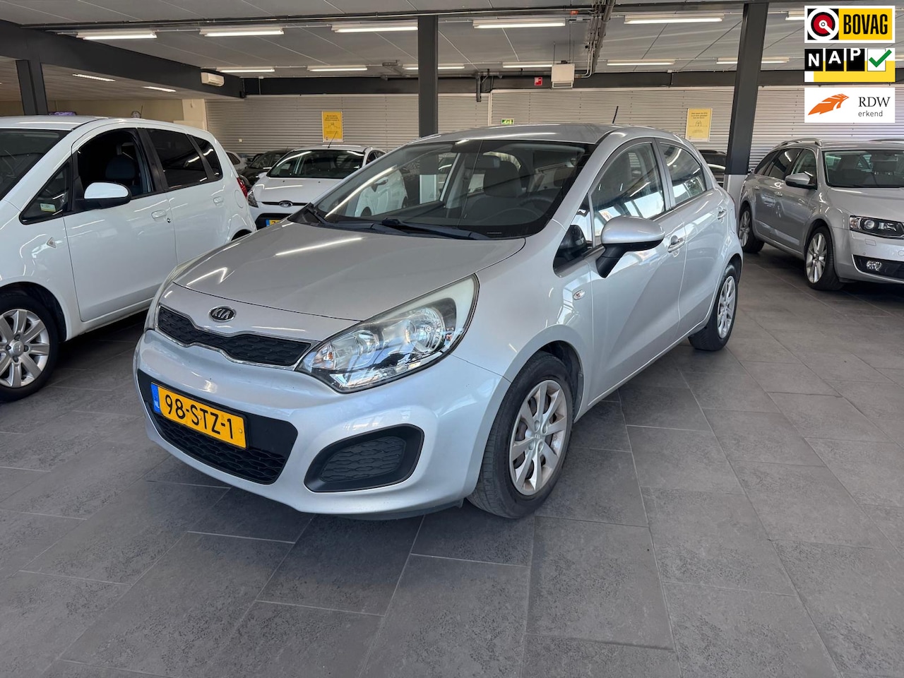 Kia Rio - 1.2 CVVT Comfort Pack 5-deurs airco elektrische pakket eerste eigenaar - AutoWereld.nl