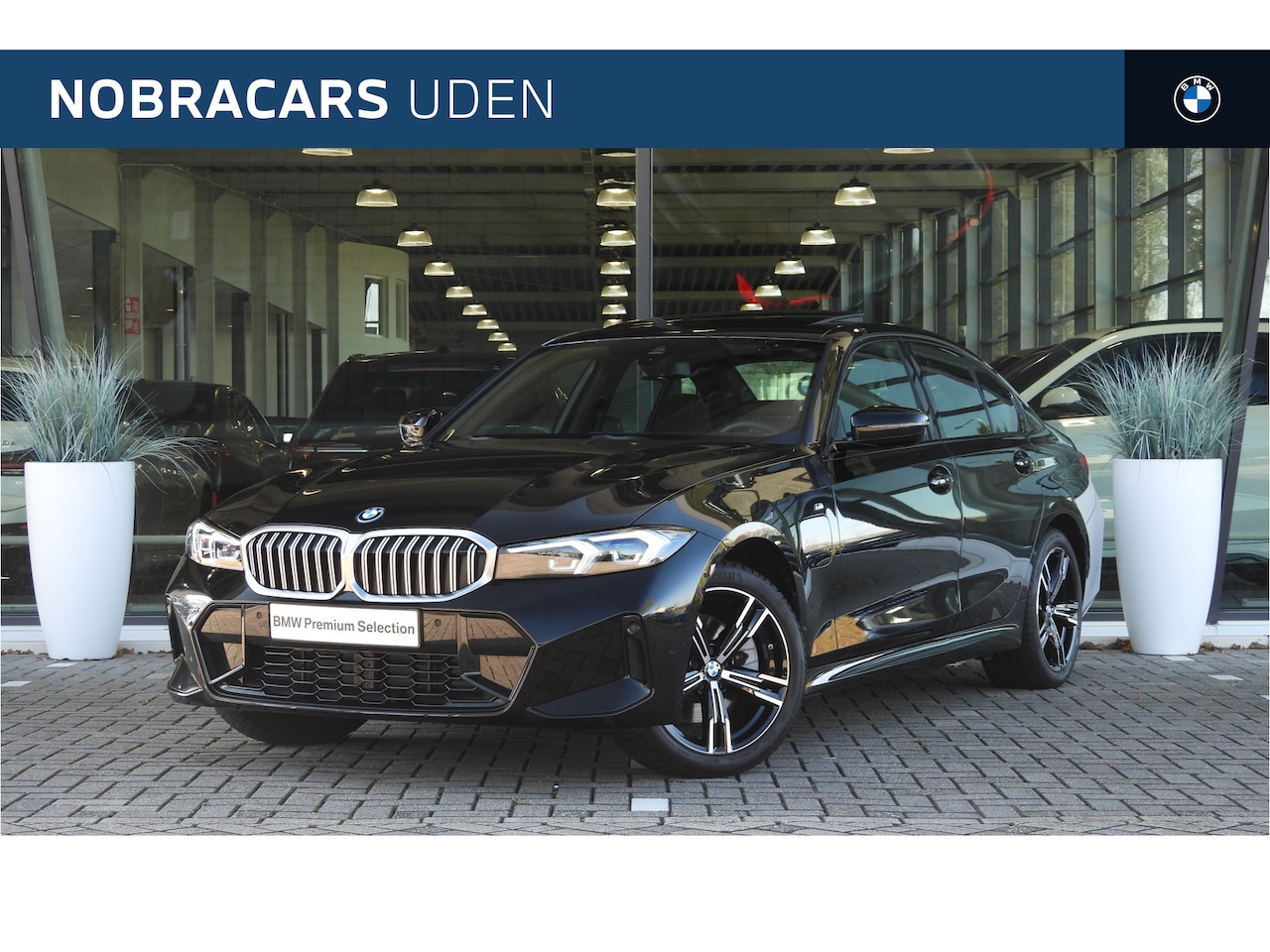BMW 3-serie - 330e M Sport Automaat / Trekhaak / Sportstoelen / Comfort Access / Achteruitrijcamera - AutoWereld.nl