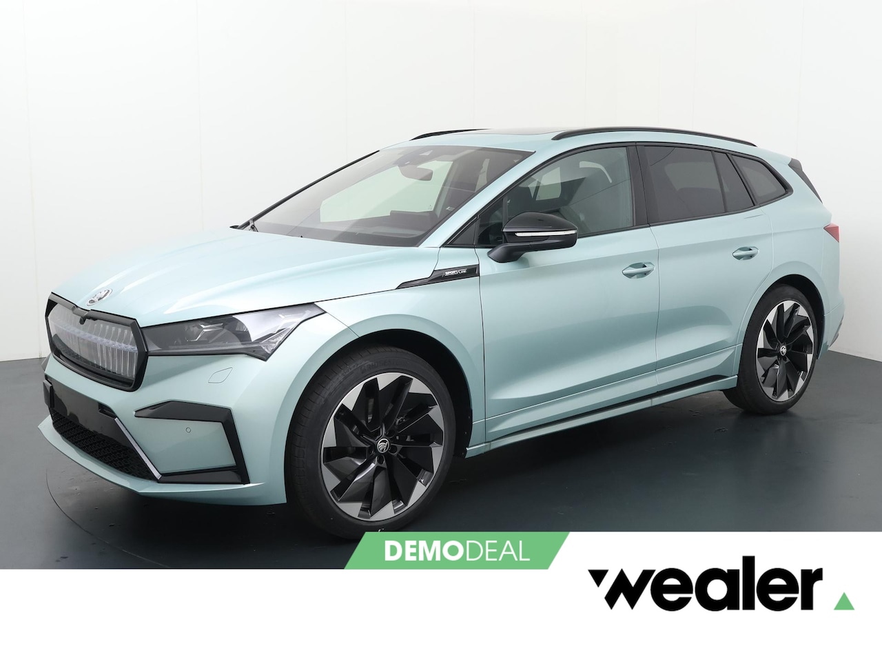 Skoda Enyaq iV - 60 Sportline 180 pk | Navigatie | Apple Carplay/Android Auto | Crystal Face | Panoramadak - AutoWereld.nl