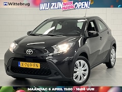 Toyota Aygo X - 1.0 VVT-i MT Play APPLE / ANDROID NAVIGATIE | AIRCO | ZUINIGE AUTO