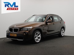 BMW X1 - SDrive18i Executive Navigatie Climate-control Cruise * Origineel Nederlands