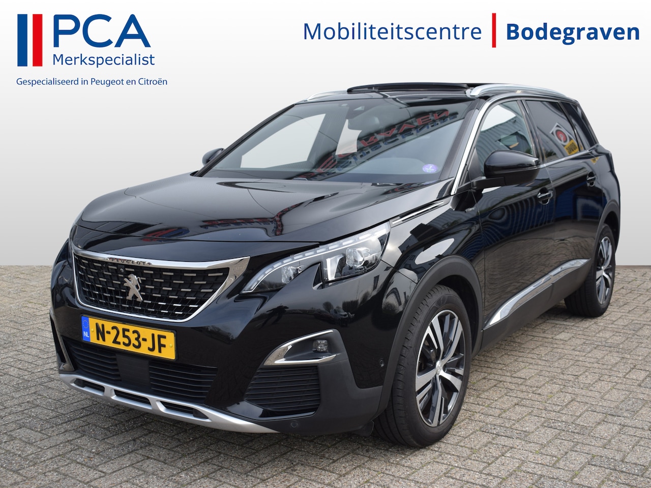 Peugeot 5008 - 1.6 GT-Line 180PK | Leder | Panodak | Focal Audio | 360° Camera - AutoWereld.nl