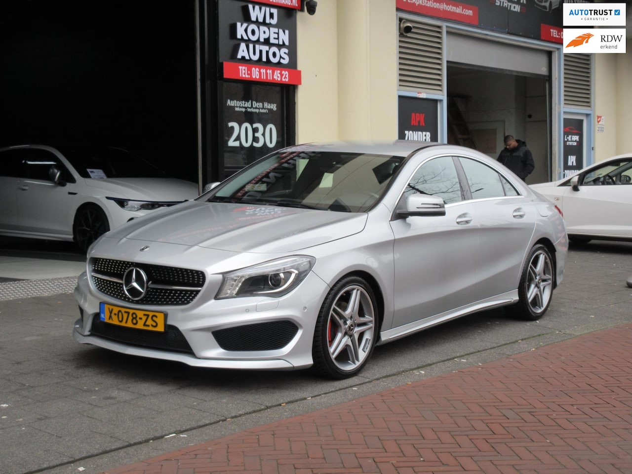 Mercedes-Benz CLA-Klasse - 200 AMG Automaat Leer Navi Camera - AutoWereld.nl