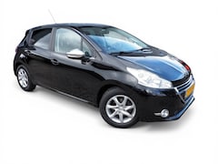 Peugeot 208 - 1.2 OXYGO AIRCO CRUISE TREKH. NAVI PARKEER S