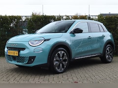 Fiat 600 - 1.2 Hybrid La Prima | Adapt. Cruise | Stoelverwarming | Massage | Carplay | Leder | Elektr