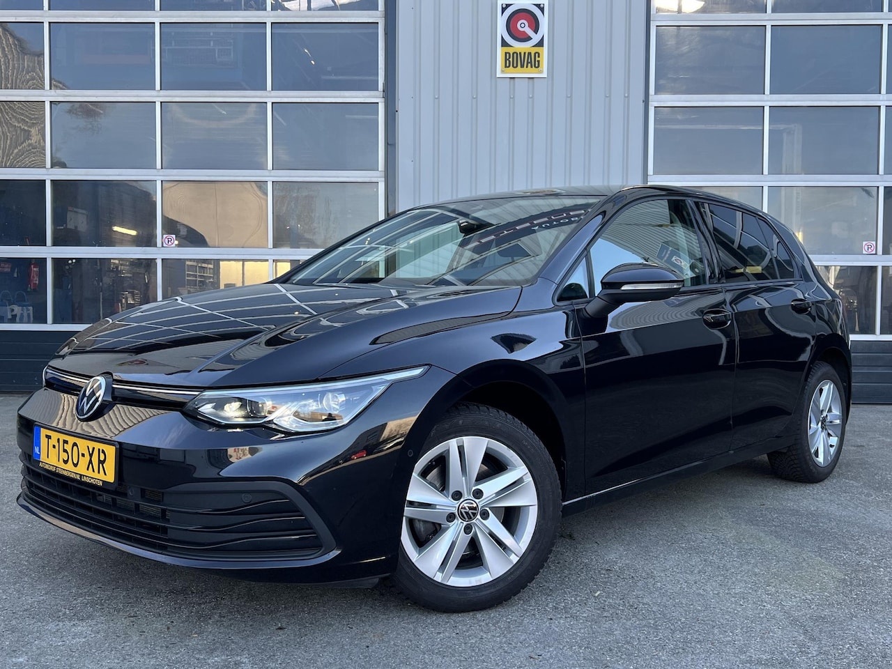 Volkswagen Golf - 1.5 TSI Life Edition Business Camera Stoelverwarming Digitaal Cockpit - AutoWereld.nl