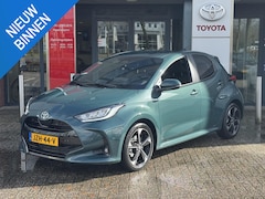 Toyota Yaris - 1.5 Hybrid 130 EXECUTIVE NL-AUTO STOEL/STUURVERW BLIND-SPOT LEDER NAVI 17''LM-VELGEN PARK