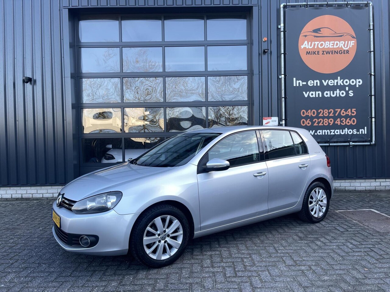 Volkswagen Golf - 1.2 TSI 105PK Tour BlueMotion AIRCO|TREKHAAK|CRUISE CONTROL|5 DEURS|LICHTMETALEN WIELEN - AutoWereld.nl