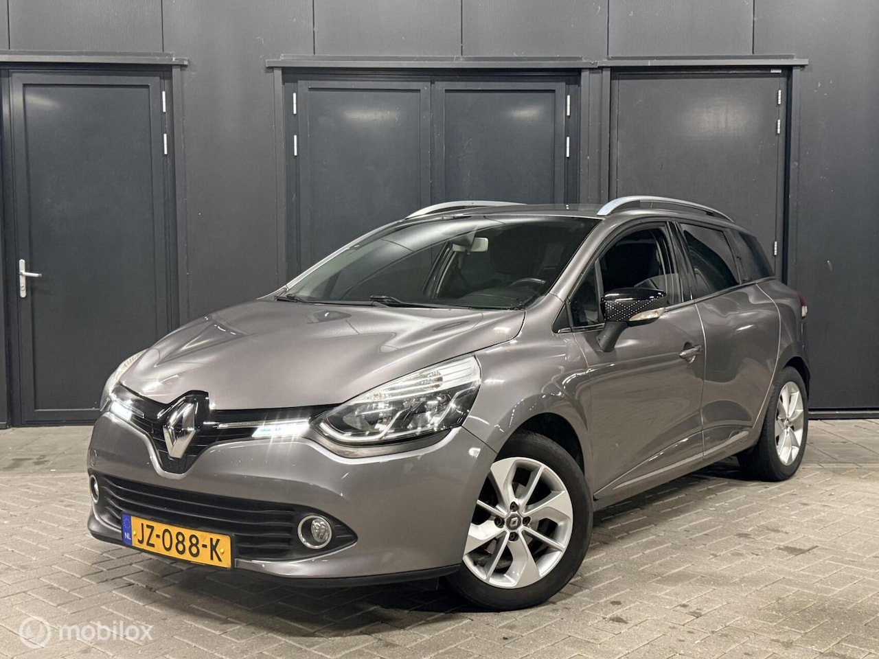 Renault Clio Estate - 1.2 automaat stoelverwarming|leder|beurt - AutoWereld.nl