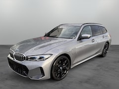 BMW 3-serie Touring - 330 E M Sport Automaat