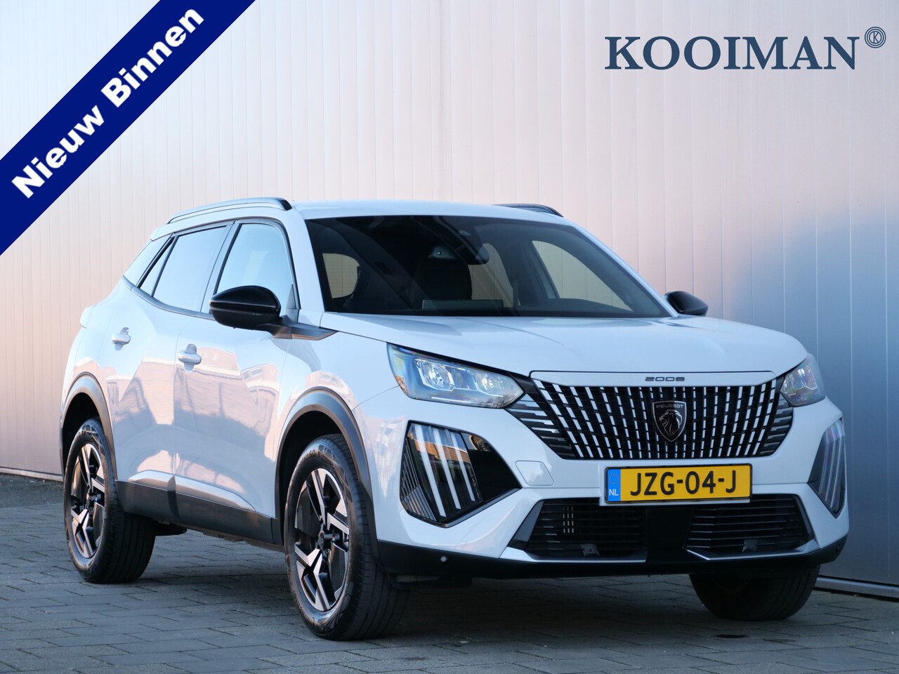 Peugeot 2008 - 1.2 Hybrid 136 Pk Allure Automaat DAB / Apple Carplay / PDC / 17 inch - AutoWereld.nl