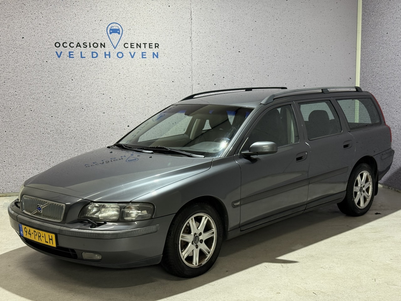 Volvo V70 - 2.4 Comfort Line // AUTOMAAT // TREKHAAK - AutoWereld.nl
