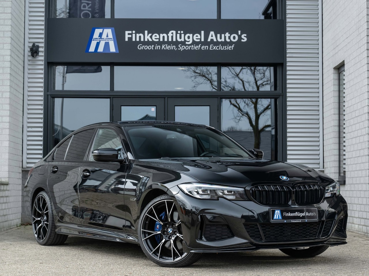 BMW 3-serie - 330e M-Sport |M340 optic |20 inch |Navi |Sfeer |Live.Cockpit | - AutoWereld.nl