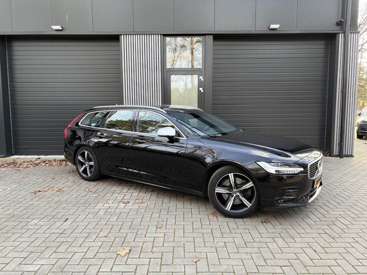 Volvo V90 - 2.0 T4 Business Sport R-design - AutoWereld.nl