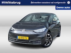 Volkswagen ID.3 - Pure 45 kWh 150PK / App Connect / Parkeersensoren V+A / 18'' LMV / VW