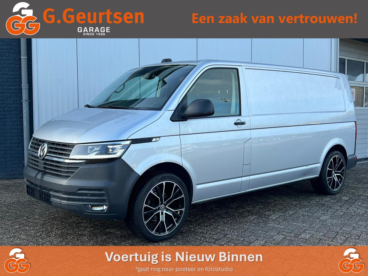Volkswagen Transporter - 2.0 TDI L2H1 30 Comfortline Camera, LED, ACC, Stoelverwarming - AutoWereld.nl