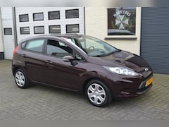 Ford Fiesta - 1.25 Limited 5 deurs 4 cylinder