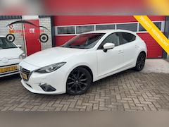 Mazda 3 - 3 2.0 GT-M Line TREKHAAK / CAMERA / XENON / STOELVERW / LEDER-ALCANTARA / PDC / NAVI / CLI