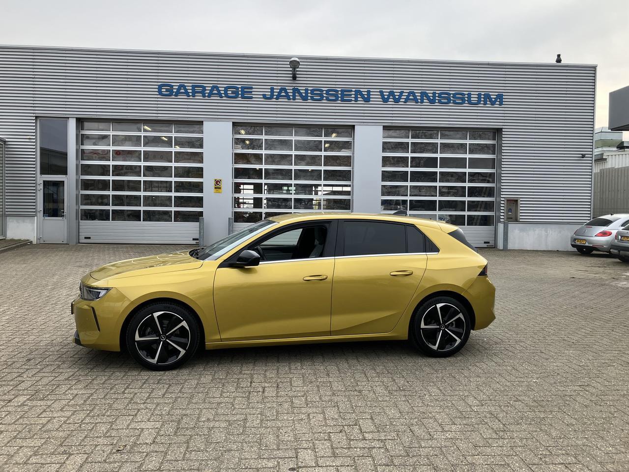 Opel Astra - 1.2 LEVEL 4 CAMERA CLIMATE CRUISE - AutoWereld.nl