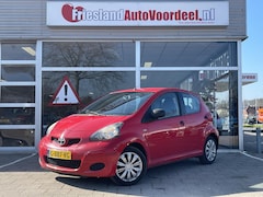 Toyota Aygo - 1.0-12V Access 5 Deurs / nieuwe koppeling /2 nieuwe banden / 2011