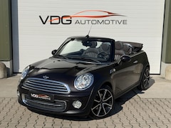 MINI Cabrio - Cooper 1.6 Highgate Chili / Leder / Clima / Cruise / Navigatie / Parkeer Sensoren