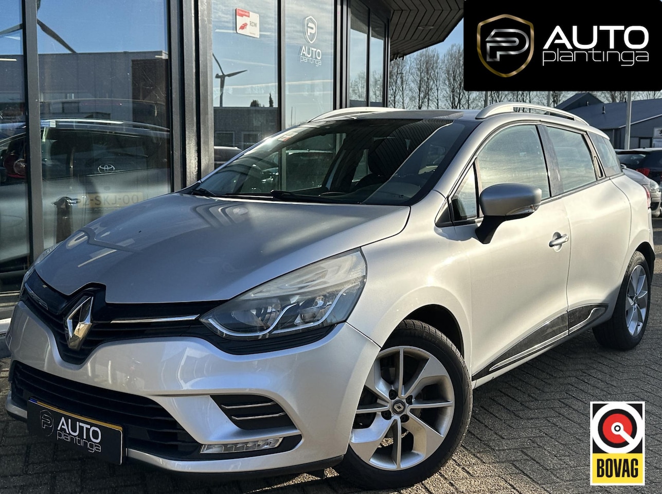 Renault Clio Estate - 0.9 TCe Zen 90PK | NL AUTO | Beurt gehad | Nieuwe APK | Weinig Kilometers | Airco | Naviga - AutoWereld.nl