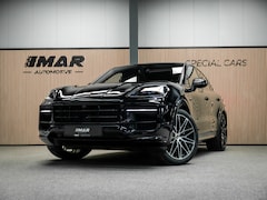Porsche Cayenne Coupé - 3.0 E-Hybrid Black Edition | Sportuitlaat | Stoelverwarming en verkoeling | Sport Chrono |