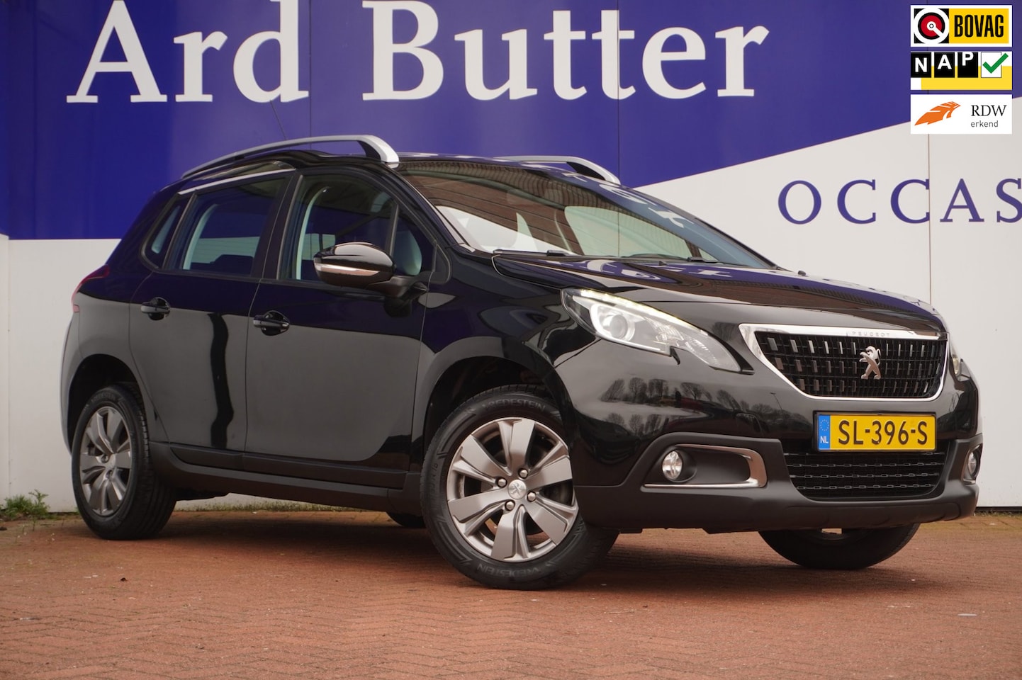 Peugeot 2008 - 1.2 PureTech Blue Lion+Airco+ cruise + panodak+parkeer Hulp = ORIG/NL= KOOPJE !! - AutoWereld.nl