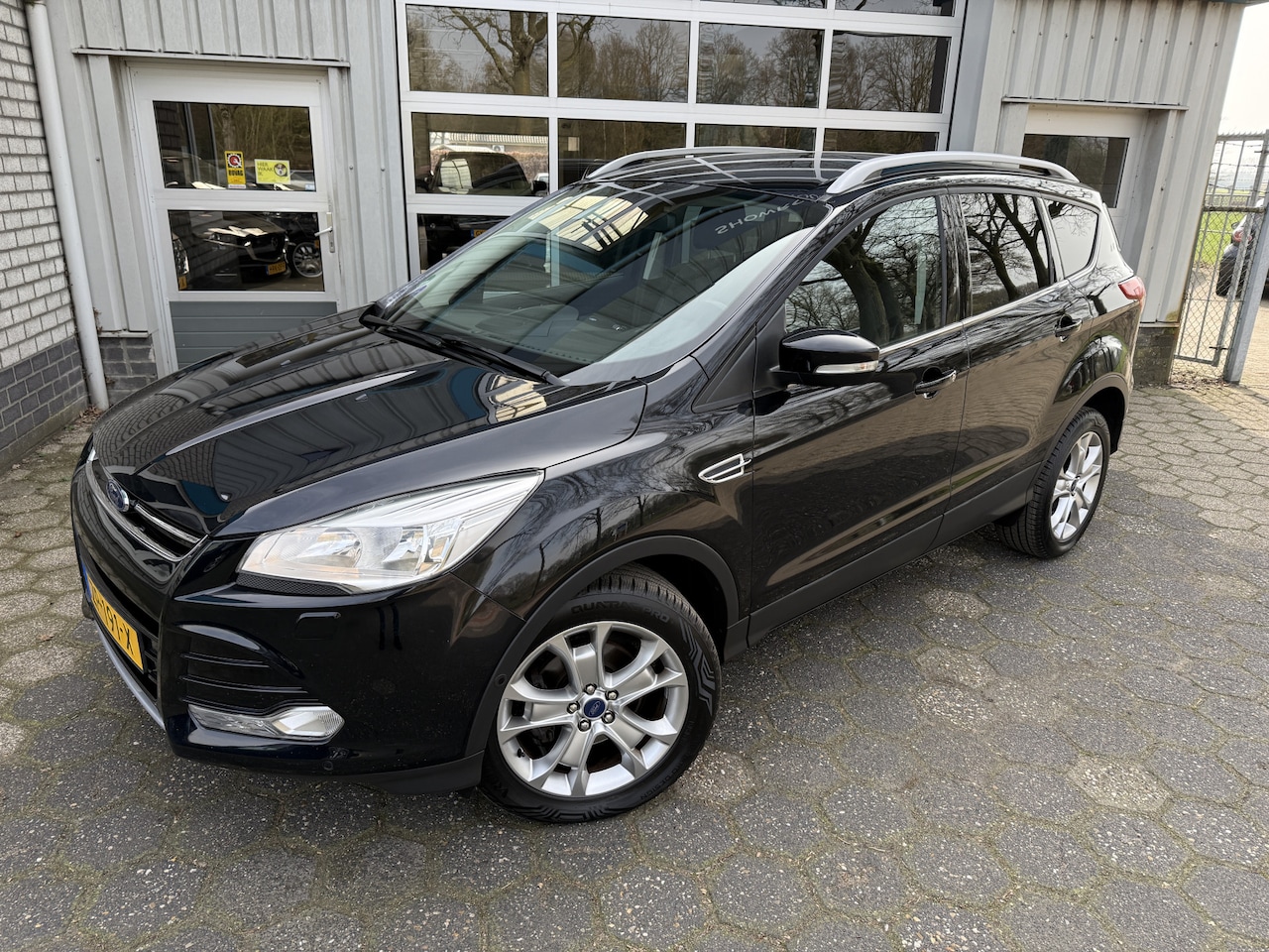 Ford Kuga - 1.6 Titanium Plus /Trekhaak - AutoWereld.nl
