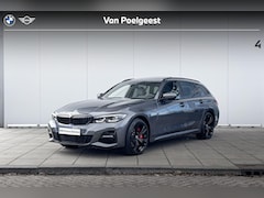 BMW 3-serie Touring - 330e High Executive M-Sport / 19inch / Glazen schuifdak / Trekhaak Electrisch wegklapbaar