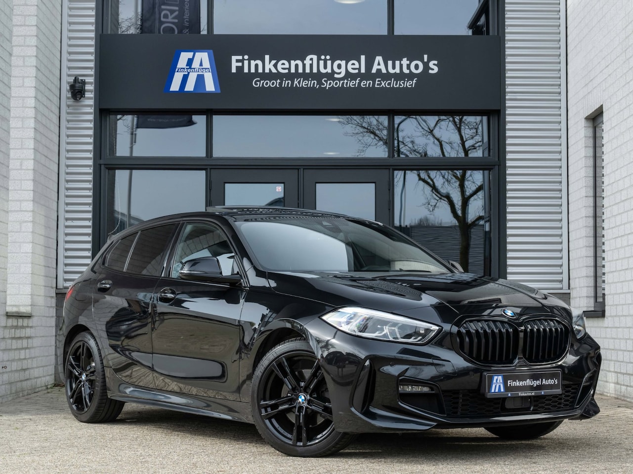 BMW 1-serie - 118i M-Sport |Pano |Memory |Head-up |ACC |Camera | - AutoWereld.nl