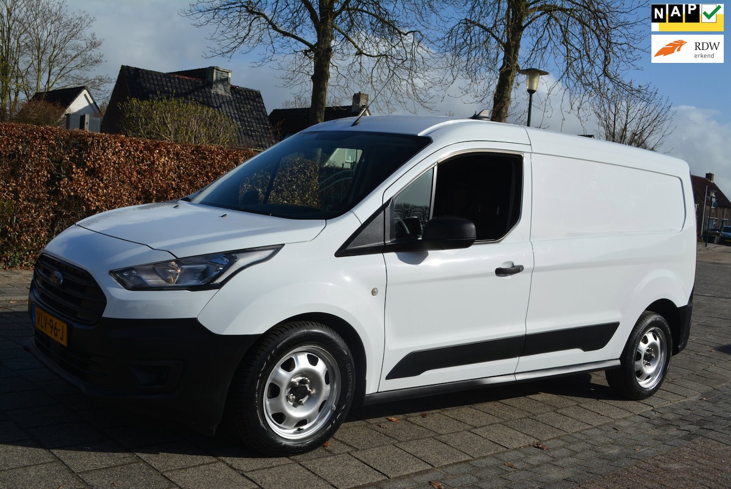 Ford Transit Connect - 1.5 EcoBlue L2 Ambiente ( lange uitvoering ) - AutoWereld.nl