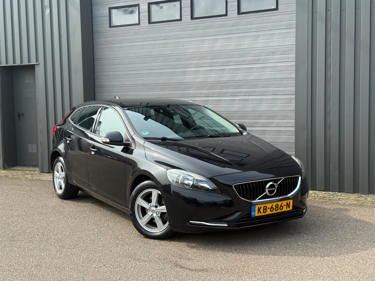 Volvo V40 - 2.0 D2 Nordic 2.0 D2 Nordic+ - AutoWereld.nl