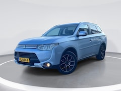 Mitsubishi Outlander - 2.0 PHEV Executive Edition CLIMA|CAMERA|KEYLESS|TREKHAAK|ELEK ACHTERKLEP|ORIG. NL| 18052 /