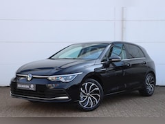 Volkswagen Golf - 1.5 eTSI Style 150pk DSG7 | IQ. Drive | Stuur + Stoelverwarming | Carplay | Memory