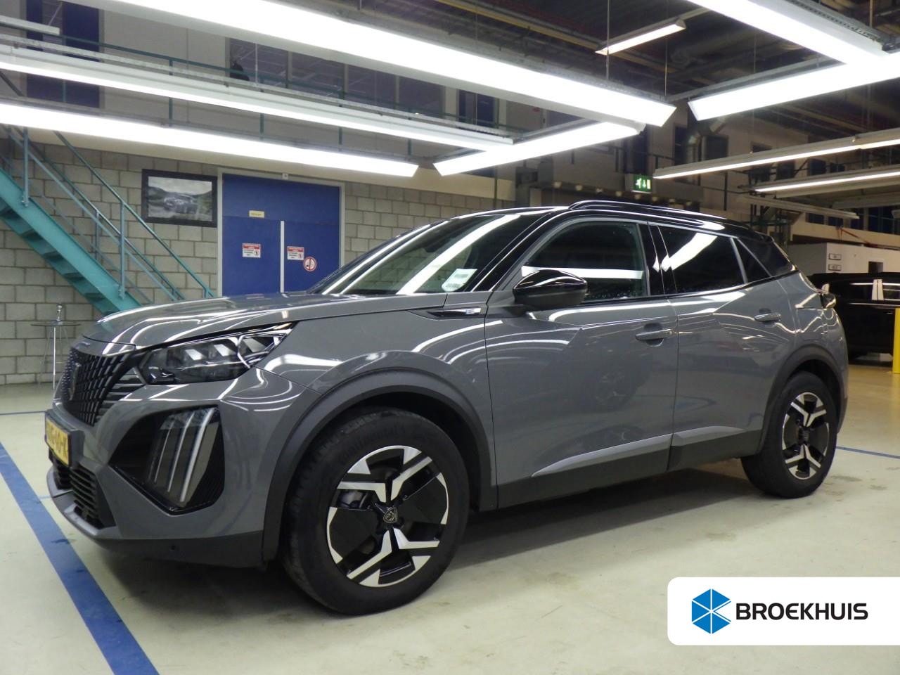 Peugeot e-2008 - EV GT 54 kWh | Fase 3 laden | Navigatie | Camera | Apple carplay | Adaptieve cruise contro - AutoWereld.nl