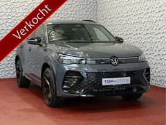 Volkswagen Tiguan - 1.5 eHYBRID 272 PK NW AUTO R-LINE VW.TREKHAAK BLACK PANO XL.NAVI STOEL/STUUR VERW. BLACK.S