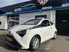 Toyota Aygo - 1.0 VVT-i x /Nieuwe apk bij aflevering/Radio usb/1e Eigenaar