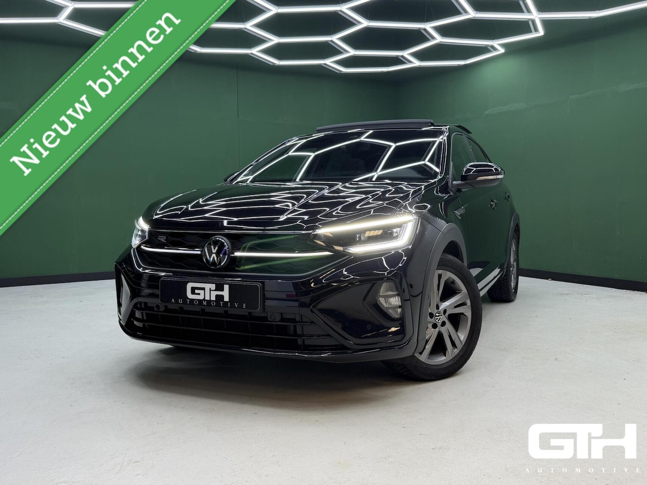 Volkswagen Taigo - 1.0 TSI R-Line Camera | Carplay | IQ | Pano - AutoWereld.nl