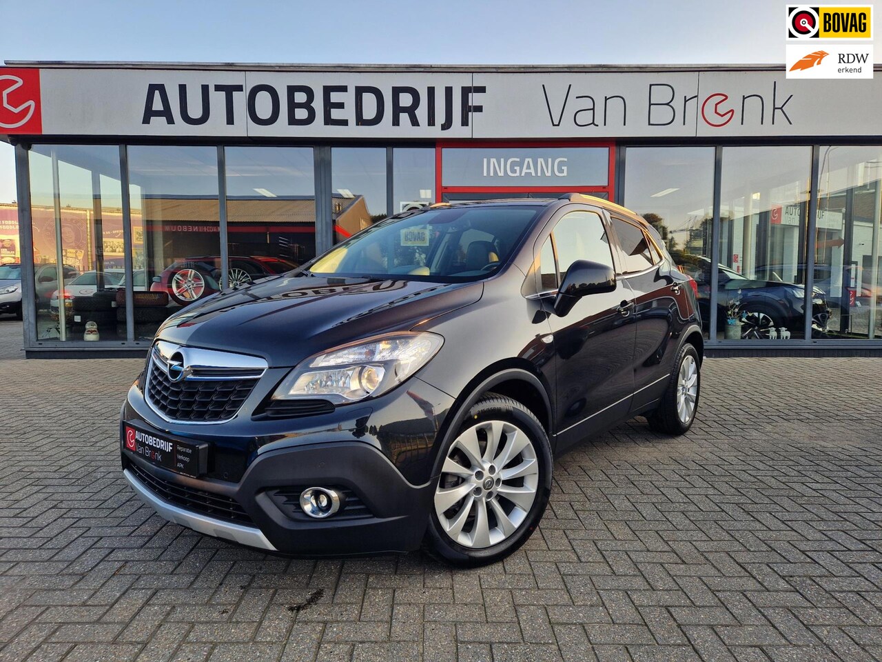 Opel Mokka - 1.4 T Innovation | PDC V+A | Camera | Stuur/stoelverwarming | Trekhaak - AutoWereld.nl