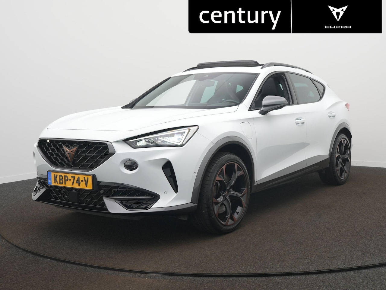 CUPRA Formentor - 1.4 e-Hybrid VZ Performance 245PK / Panodak / Elek. Trekhaak / Leder / Elek. Stoel - AutoWereld.nl