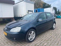 Volkswagen Golf - 1.6 FSI Trendline ONLY EXPORT