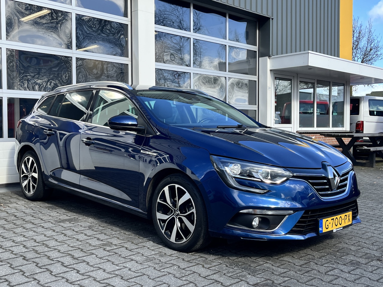 Renault Mégane Estate - 1.5 Blue dCi Bose Airco Cruise control Parkeersensoren achter Telefoonverbinding Stuurwiel - AutoWereld.nl