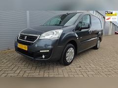 Peugeot Partner - 122 1.6 BlueHDi 100 L2 XL Première S&S | EURO6| Airco | 3 Zits| Trekhaak