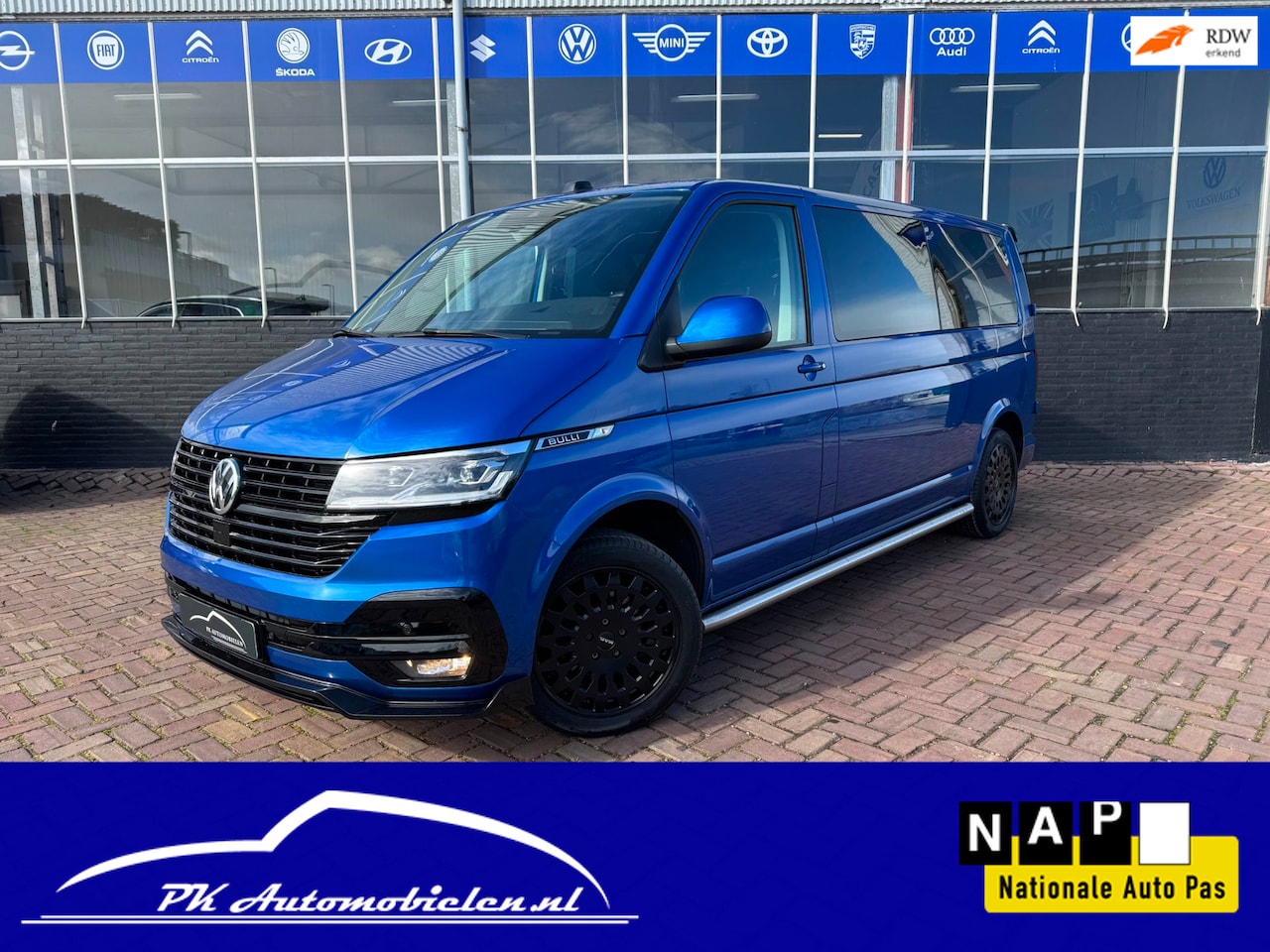 Volkswagen Transporter - 2.0 TDI L2H1 32 DC Bulli **LED+LEER/ALCANTARA+STOELVERW** - AutoWereld.nl