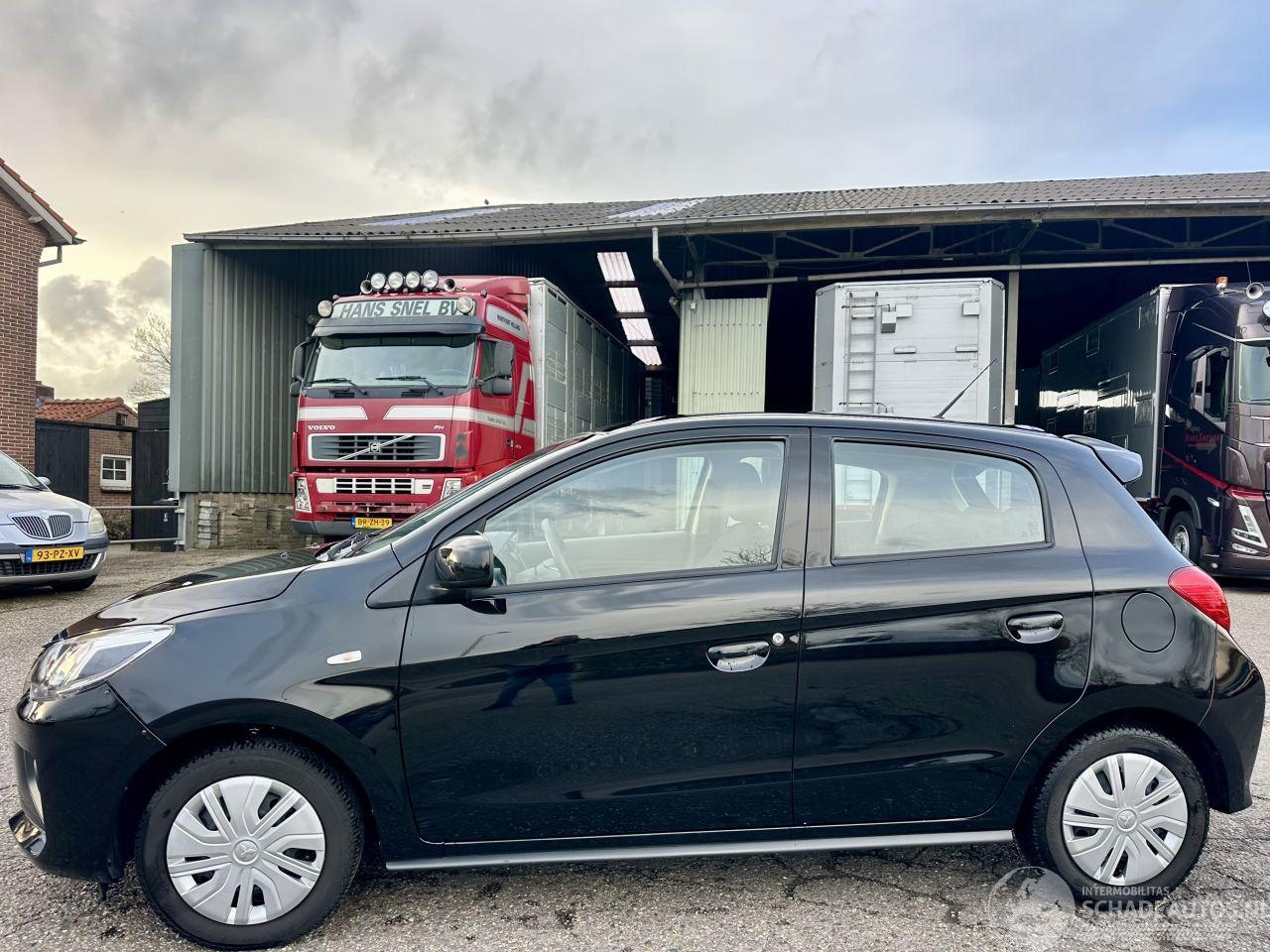 Mitsubishi Space Star - 1.2 Connect+ 1.2 Connect+ - AutoWereld.nl