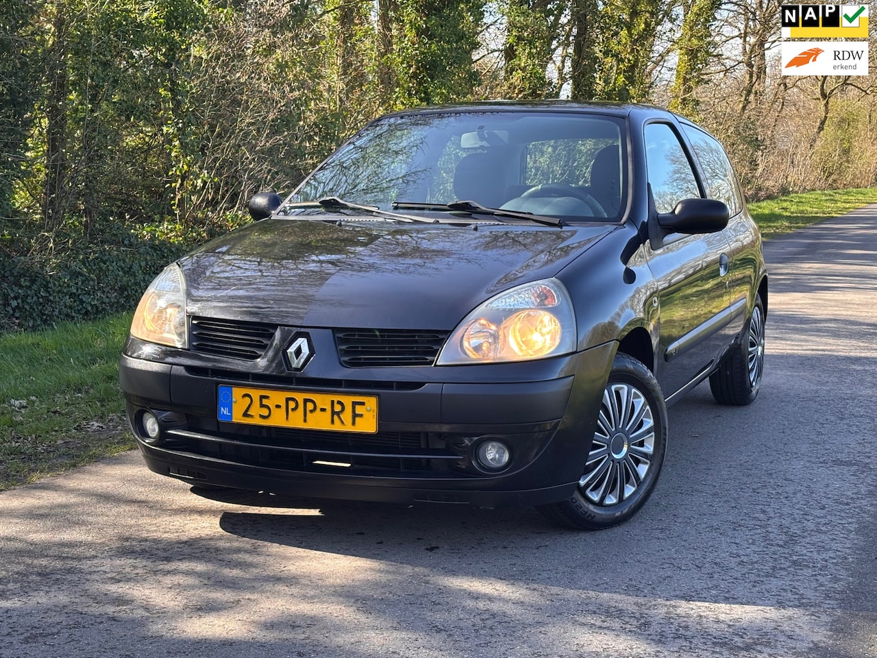 Renault Clio - 1.2-16V Dynamique Basis | " 138.000 " KM NAP + Nieuwe APK | - AutoWereld.nl
